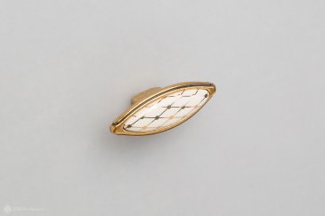 Cosmopolitan мебельная ручка-кнопка состаренное золото с белой керамической вставкой со стеганым орнаментом